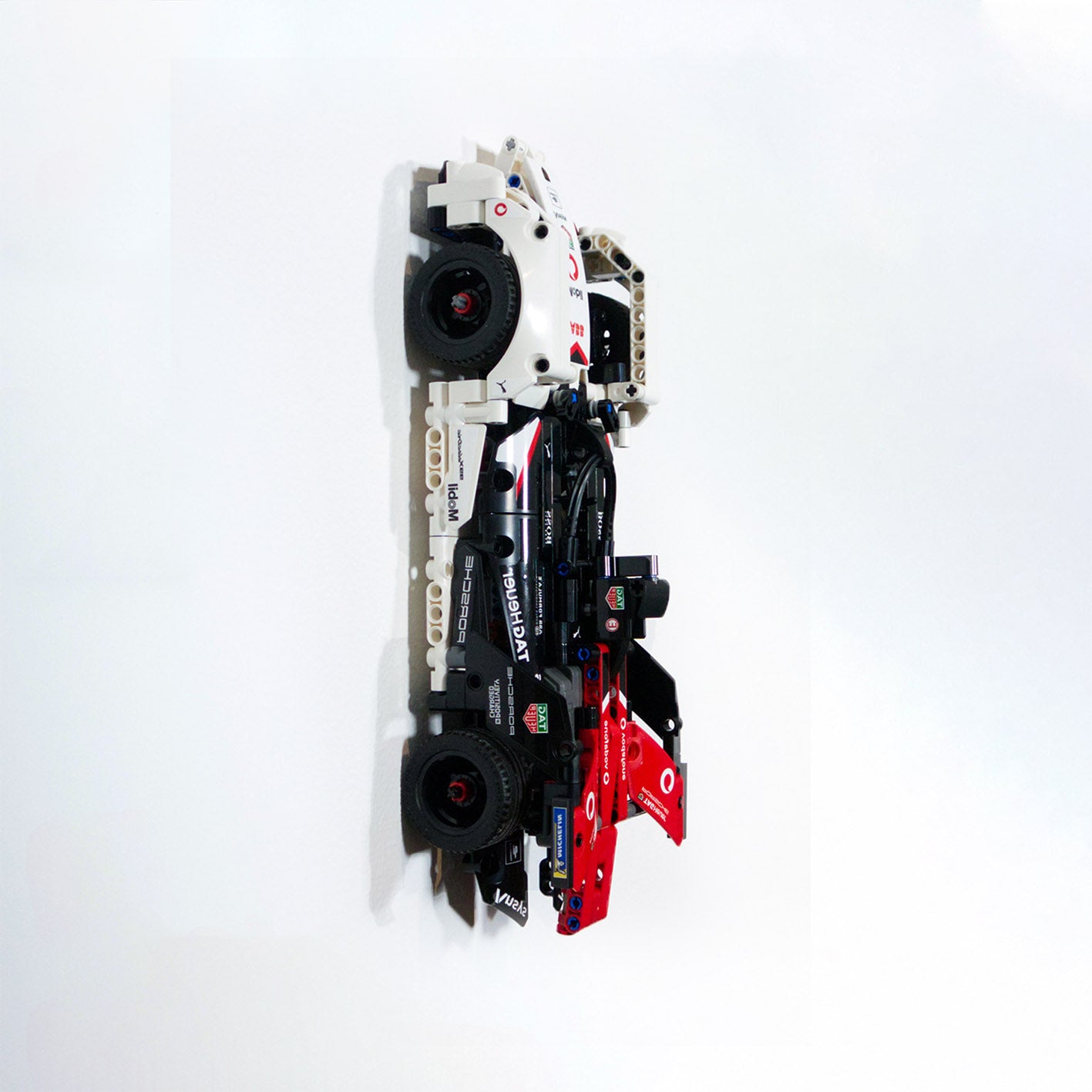 3D Printed Wall Mount for LEGO TECHNIC FORMULA E PORSCHE 99X 42137