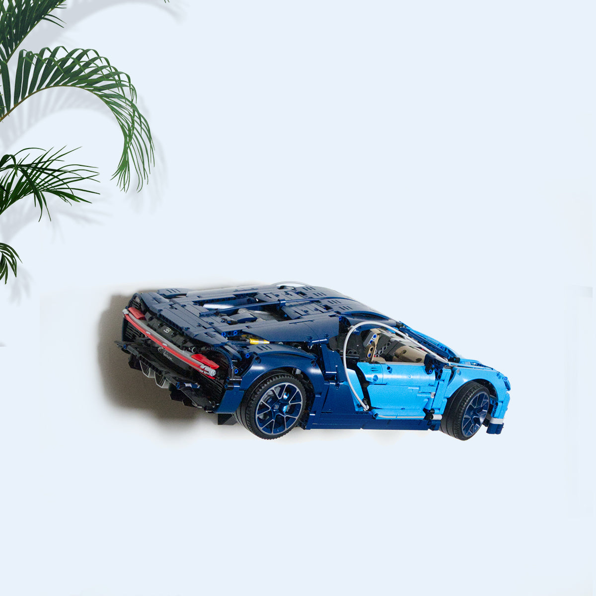 Technic Bugatti selling Chiron 42083